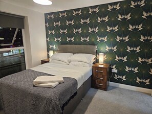 1 Schlafzimmer, WLAN, Bettwäsche