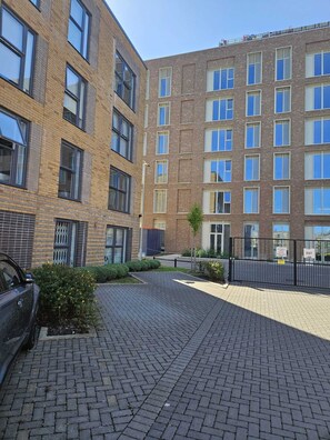 Exterior - City Centre Birmingham University Edgebaston stadium 1 Bed Spacious Apartment (Birmingham)