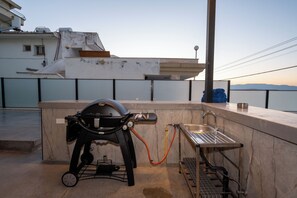 BBQ/picnic area - Villa Blue Horizon (Tiberias)