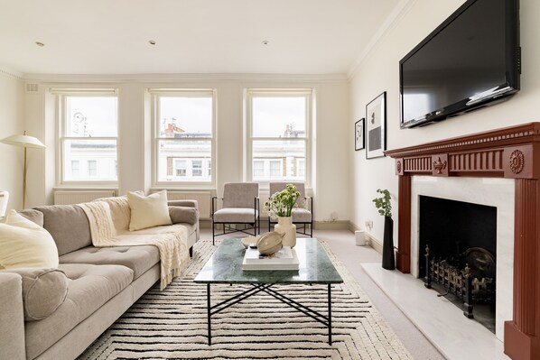 Apartment | Living area