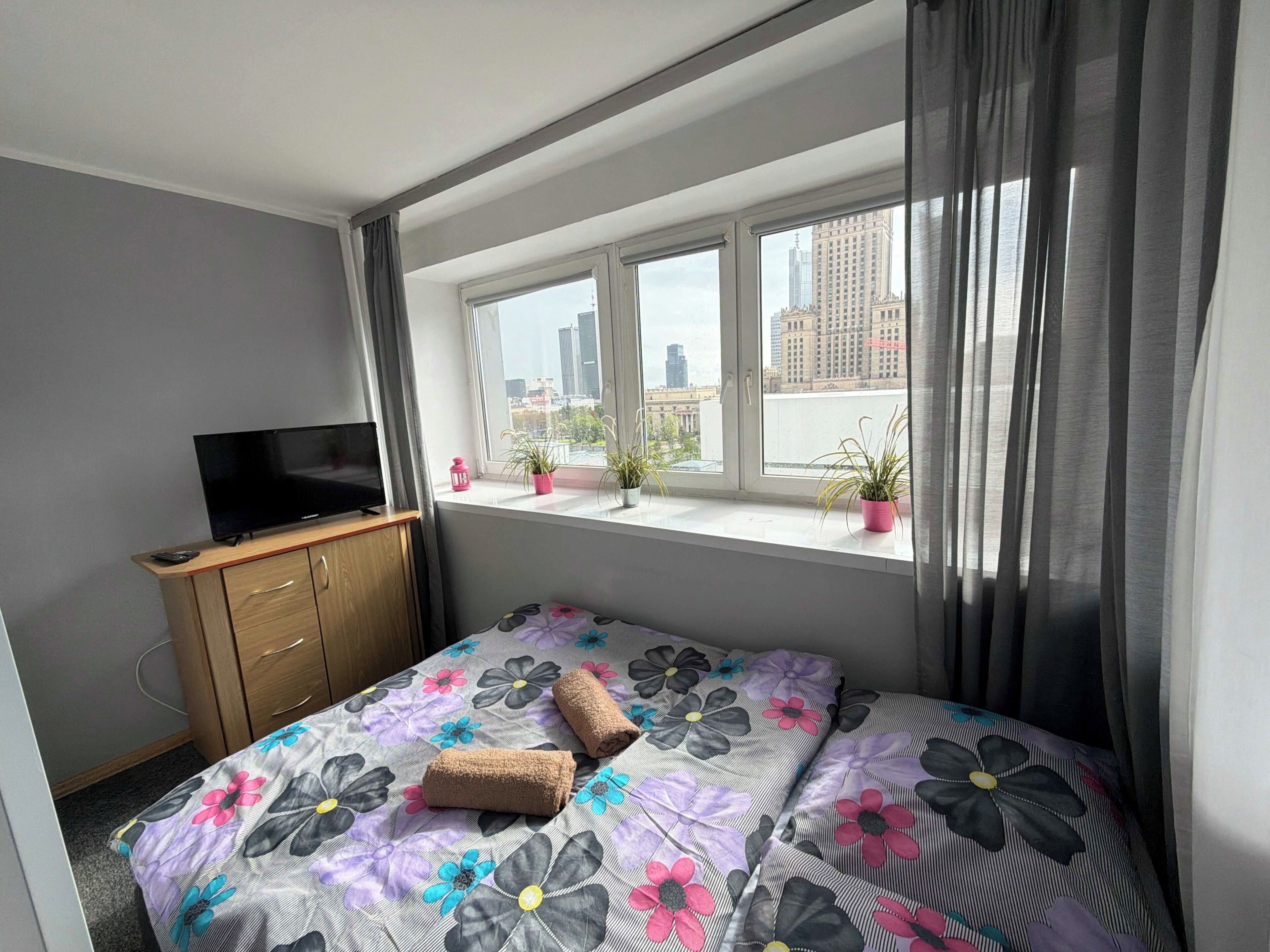Classic Room, 1 Double Bed | Desk, WiFi (free), bed sheets