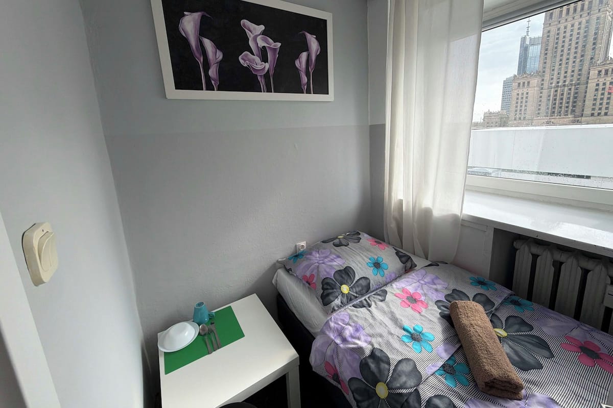 Classic Room, 1 Twin Bed | WiFi (free), bed sheets