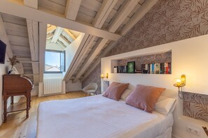 3 bedrooms, iron/ironing board, WiFi, bed sheets - Holiday Home 'Río Tío Cocinas' with Mountain Views, Balcony and Wi-Fi (Real Sitio de San Ildefonso)