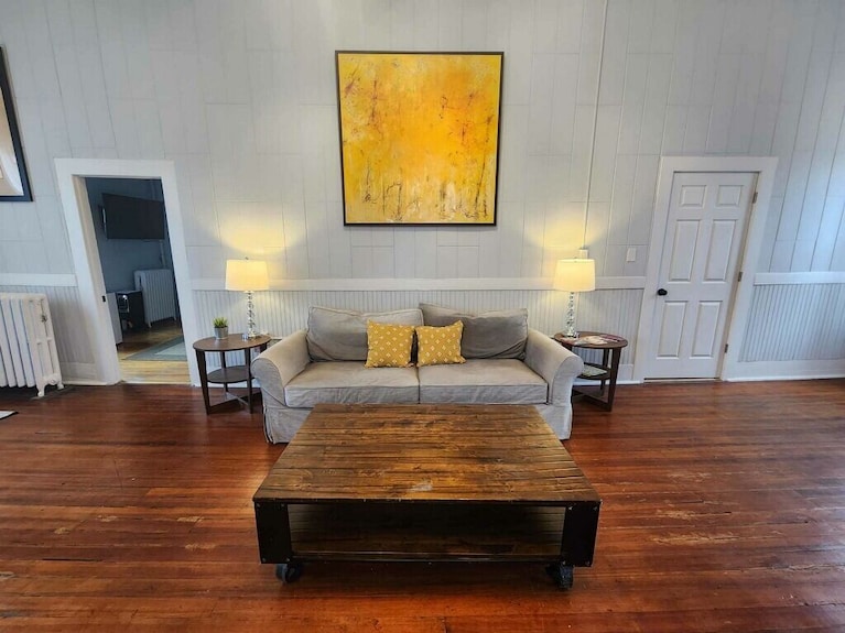 Penthouse Apartment On Park Street - The Berkshires, MA
