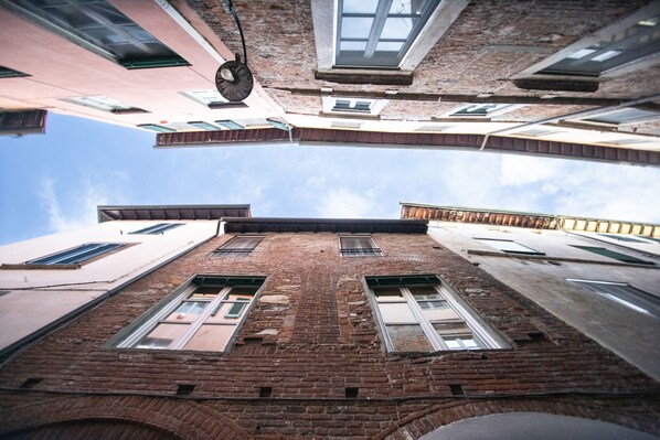 Exterior - Pelleria 32, in Center Town by Abita (Lucca)