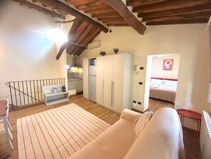 1 Schlafzimmer, Reisekinderbett, kostenloses WLAN, Bettwäsche