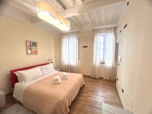 1 Schlafzimmer, Reisekinderbett, kostenloses WLAN, Bettwäsche