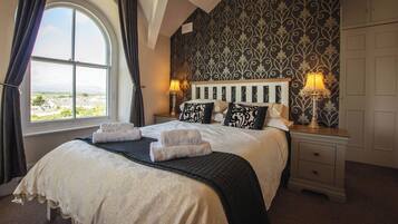 8 bedrooms, individually decorated, individually furnished, free WiFi