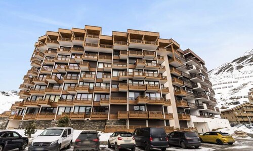 VAL Thorens Rental: Spacious 2-room Apartment for 6 With 3 Sunny Balconies