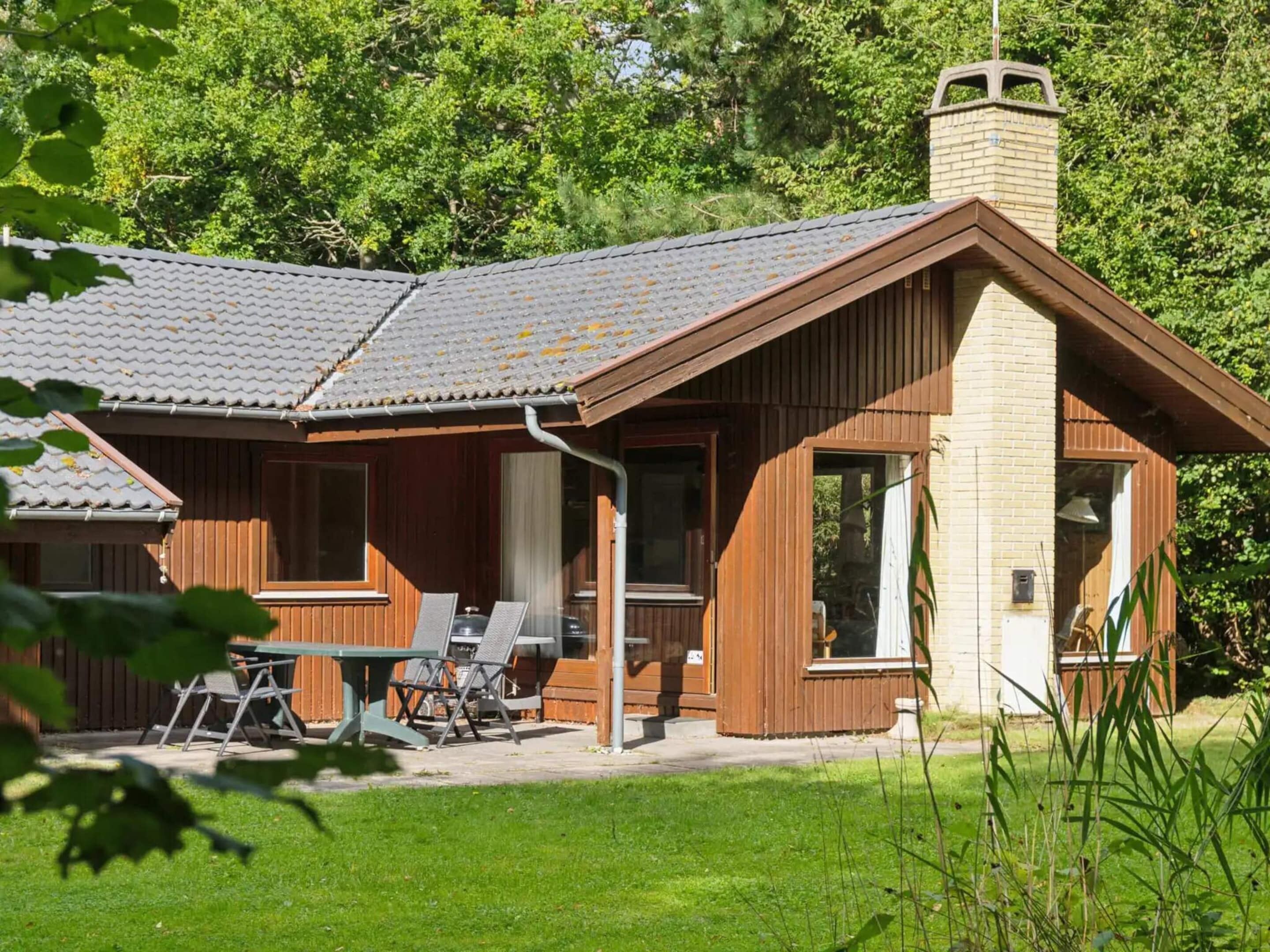 House | Outdoor dining