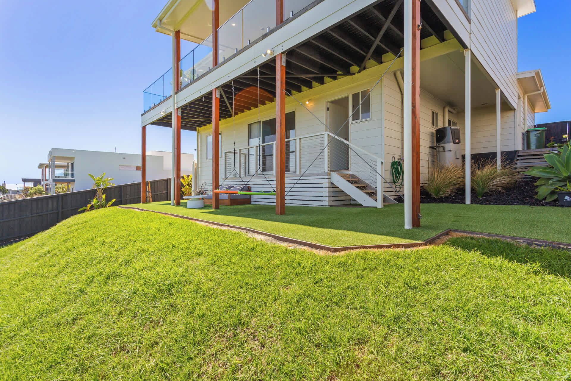 المنشأة من الخارج