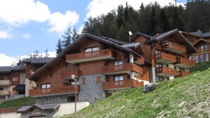 Unclassified image, 2 of 3, button - Charming 4-room Apartment for 8 People in Vallandry Near the Slopes (Landry)
