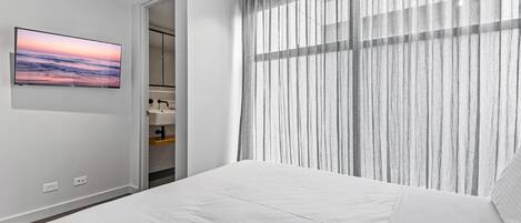 Apartment | 2 bedrooms, iron/ironing board, bed sheets