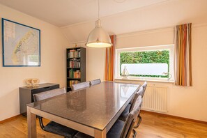 House | Living room - Villa With Finnish Sauna and Outdoor Shower (De Koog)