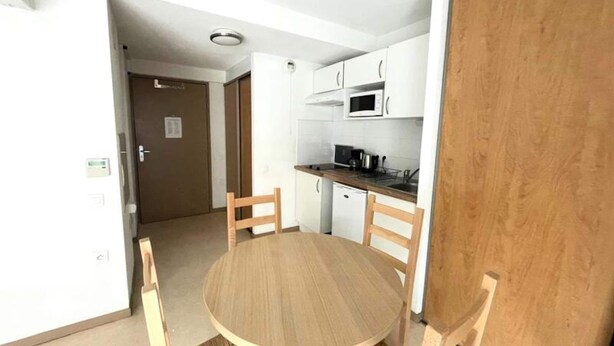 Dining - Lovely Studio in the Les Balcons du Canigou Residence (Vernet-les-Bains)