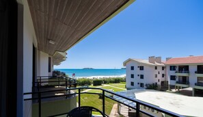 Basic Apartment | Property grounds - Apto com Vista para Praia dos Ingleses CPD0306 (Florianópolis)