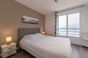 2 slaapkamers, een strijkplank/strijkijzer, wifi, beddengoed