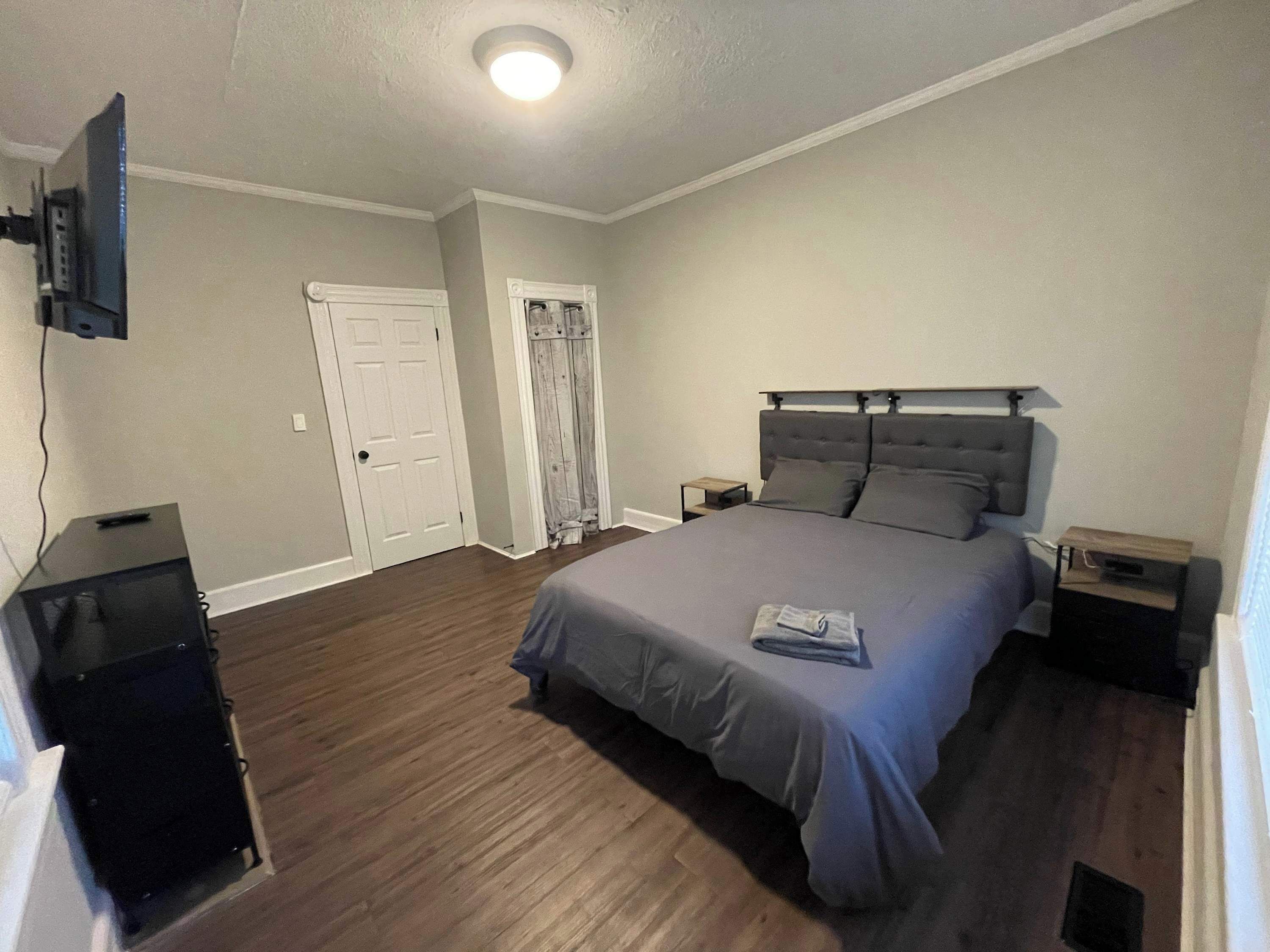 2 bedrooms, WiFi, bed sheets