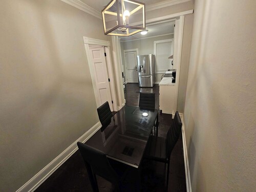 2BR Apartment Near Wesleyan 102