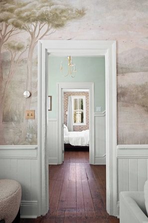 5 عدّة غرف نوم ومكواة/لوح كي وواي فاي وملاءات أسرّة