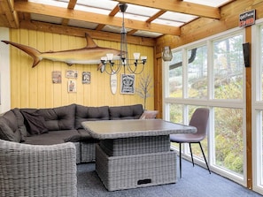 Exterior - Cozy Forest Hideaway With Hot Tub (Bergshamra)