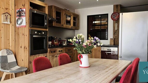 Dining - Charming One-bedroom Apartment on the Ground Floor of a Typical Mountain Chalet (Saint-Sorlin-d'Arves)
