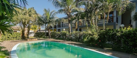 Perushuoneisto | Uima-allas | Ulkouima-allas