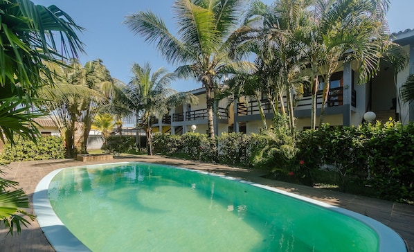 Basic Apartment | Pool