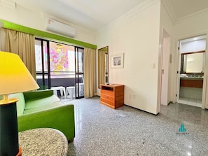 Apartamento clássico | Área de estar