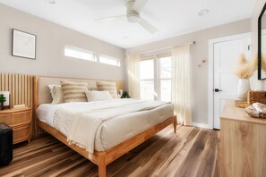4 bedrooms, iron/ironing board, free WiFi, bed sheets