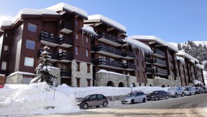 Unclassified image, 2 of 3, button - Apartment in Laitelet Near Ski Slopes (Les Allues)
