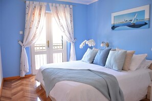 5 habitaciones, tabla de planchar con plancha, wifi y ropa de cama 