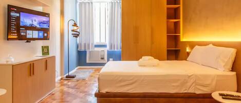 1 dormitorio, tabla de planchar con plancha, wifi y ropa de cama