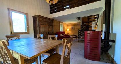 Renovated Chalet Between Beaufort AND Areches - 12 People. 5 Bedrooms