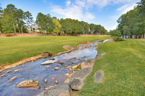 Lake Oconee Creekside Condo w/ Dock Access