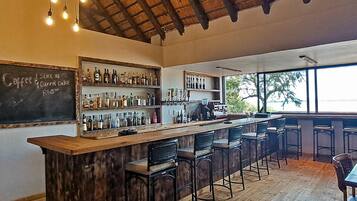 Bar (en la propiedad)