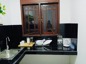Bathroom - Home Stay With Local Charm (Thissamaharama)