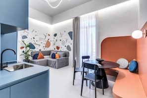 Apartment, Balcony | Living area