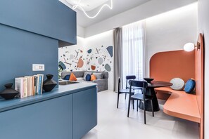 Appartamento, balcone | Area soggiorno