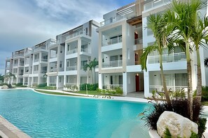 Apartment | Exterior - Garden Breeze 1 (Dominicus)