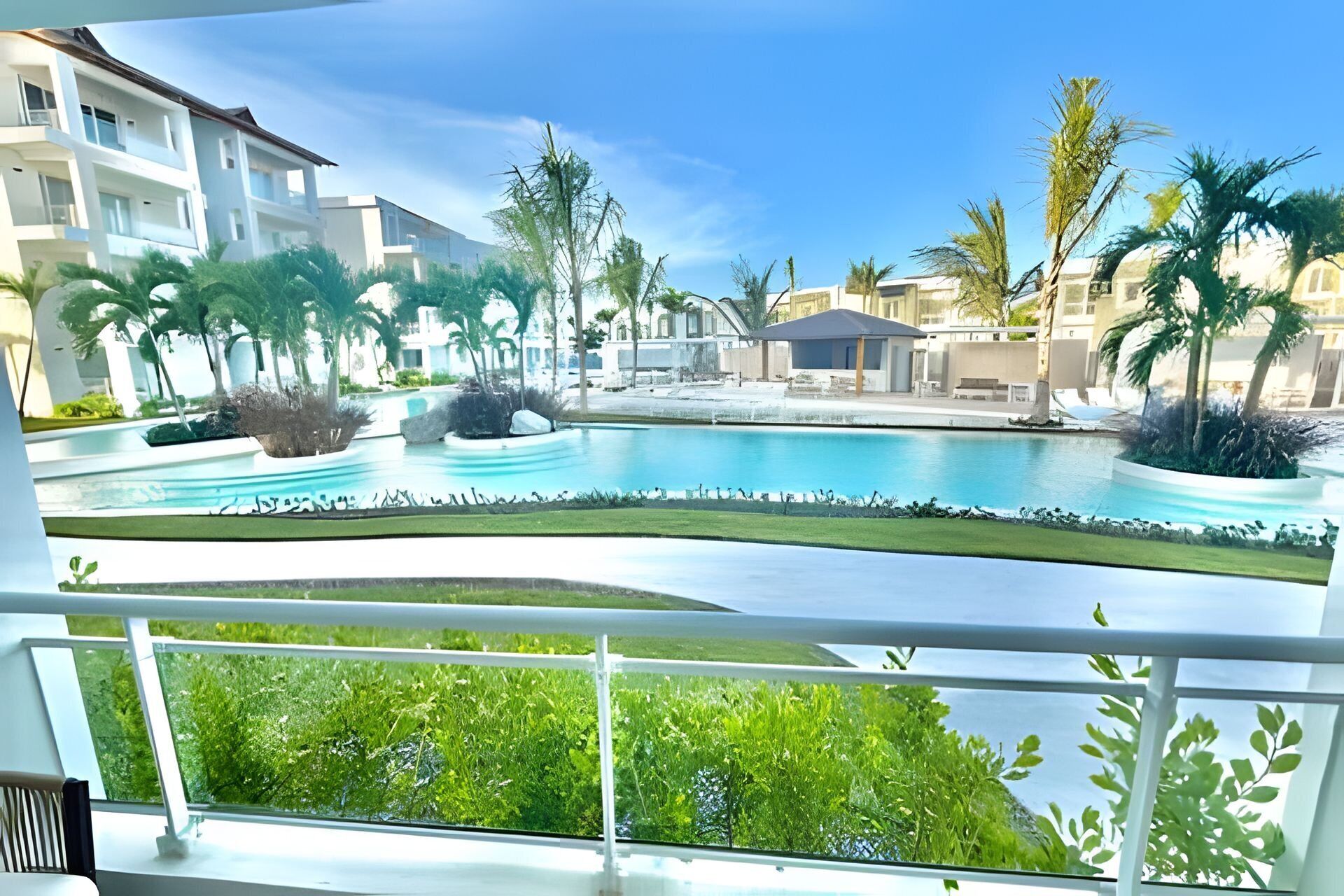 Apartment | Pool | 2 outdoor pools, sun loungers
