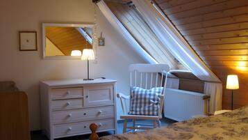 3 Schlafzimmer, Bügeleisen/Bügelbrett, WLAN