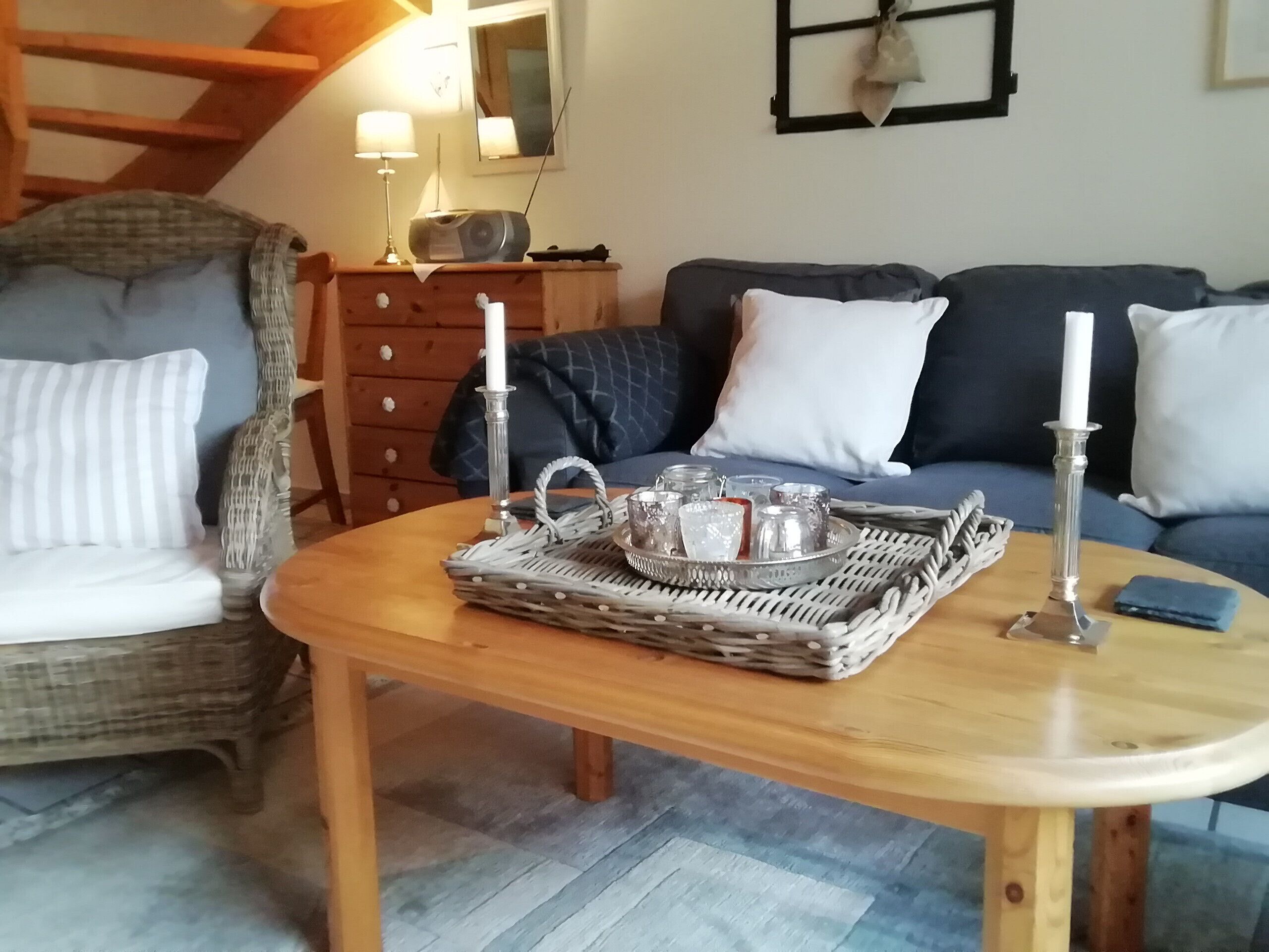 Fernseher, DVD-Player, Stereoanlage