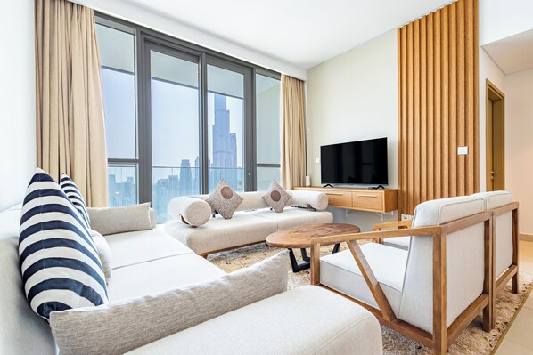 55-inch LED TV with digital channels - Superhost Elegant 3BR Burj Khalifa View (Dubai)