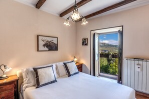 Duplex, Balcony, Mountain View | In-room safe, iron/ironing board, free WiFi -  LA SCALINATELLA - SOFIA APARTMENTS (Rivisondoli)
