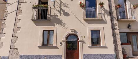 Fachada da propriedade