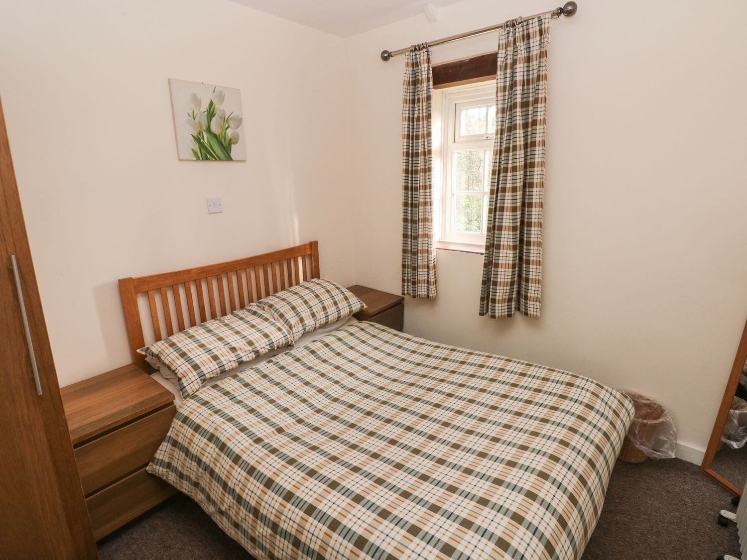 2 habitaciones, decoración personalizada y muebles diferentes 