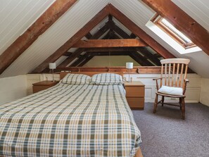3 bedrooms, individually decorated, individually furnished, free WiFi - Granary Cottage (Clarbeston Road)