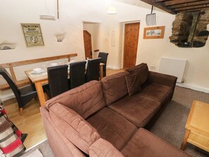 Living area - Rafters Cottage (Clarbeston Road)