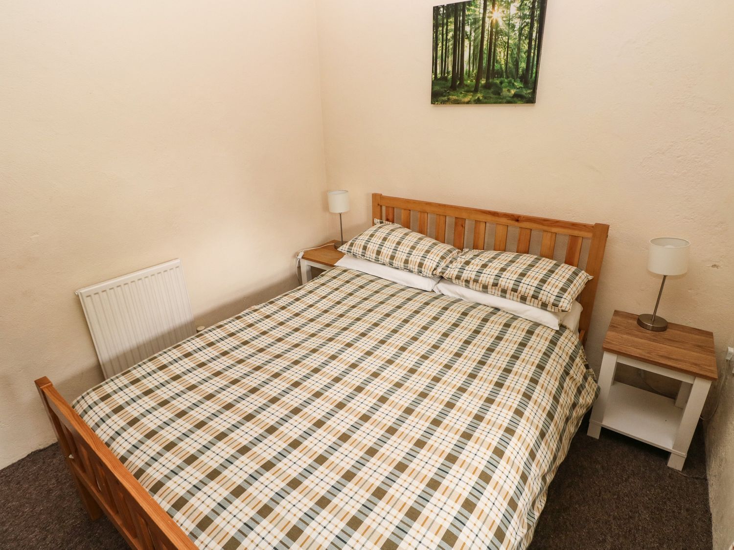 3 Schlafzimmer, individuell dekoriert, individuell eingerichtet